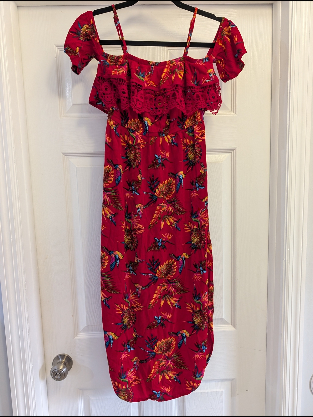 No Boundaries Red Tropical Hummingbird Cold Shoulder Maxi Dress Size M